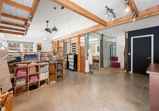 Propriété commerciale à vendre - 1055-1057 Route 117, Val David, J0T 2N0