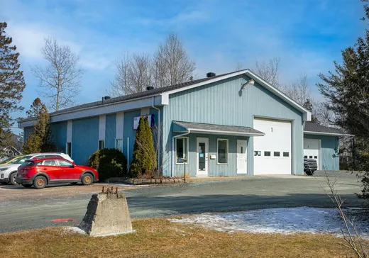 Propriété commerciale à vendre - 6538Z Boul. Bourque, Rock Forest, J1N 1H3