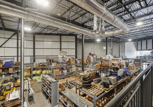 Bâtiment Industriel à vendre - 1139 Rue Marie-Victorin, Saint-Bruno-de-Montarville, J3V 0M7