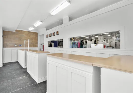 Propriété commerciale à vendre - 3642-3646 Boul. de la Concorde E., Laval (Duvernay), H7E 2C9