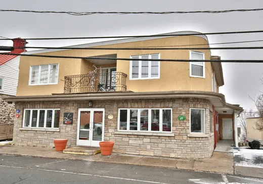 Propriété commerciale à vendre - 617 Route Marie-Victorin, Vercheres, J0L 2R0