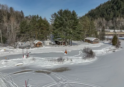 Propriété commerciale à vendre - 2525 Route Ducharme, Saint-Roch-de-Mékinac, G0X 2E0