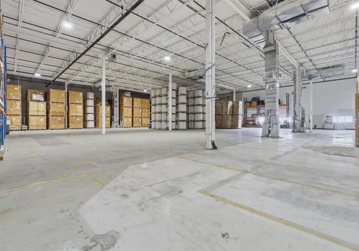 Propriété commerciale à vendre - 95 Boul. des Entreprises, Boisbriand, J7G 2T1