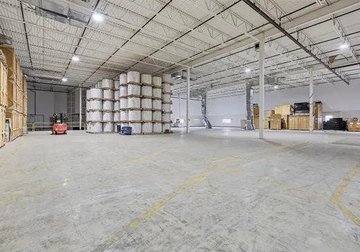 Propriété commerciale à vendre - 95 Boul. des Entreprises, Boisbriand, J7G 2T1
