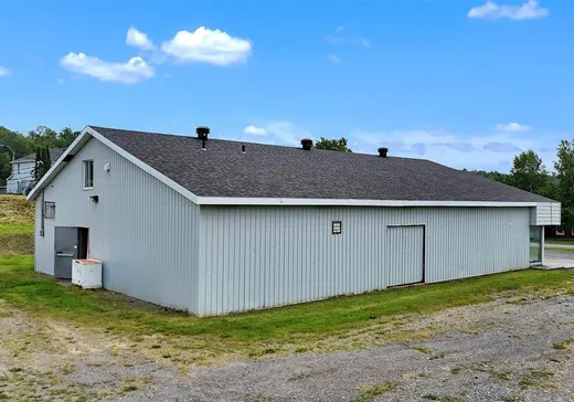 Commercial Property for Sale - 7 Rue du Parc, Rimouski, G0K 1S0