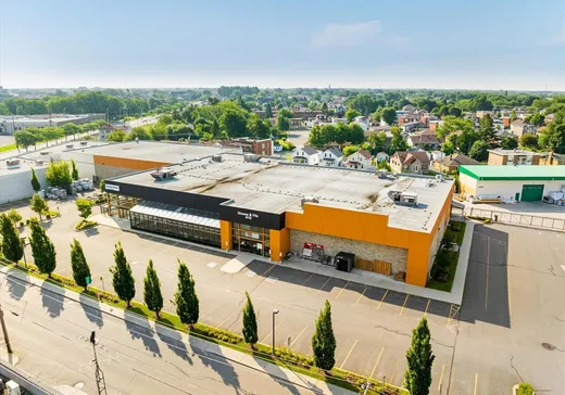 Propriété commerciale à vendre - 410 Rue St-Pierre, Drummondville, J2C 3W1