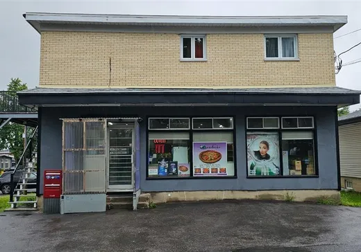 Propriété commerciale à vendre - 521 Rue de St-Romuald, Lévis, G6W 3J3
