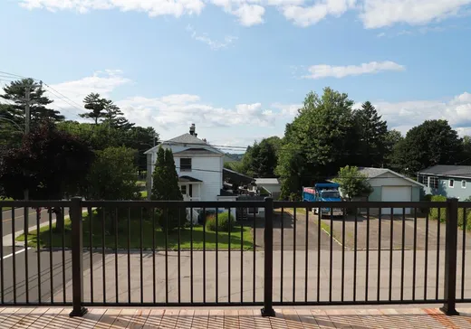 Propriété commerciale à vendre - 521 Rue de St-Romuald, Lévis, G6W 3J3