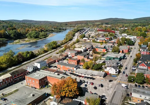 Propriété commerciale à vendre - 90-92 Rue Principale N., Pointe-Claire (Île de Montréal), J0B 2H0