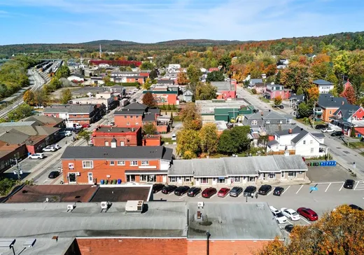 Propriété commerciale à vendre - 90-92 Rue Principale N., Pointe-Claire (Île de Montréal), J0B 2H0