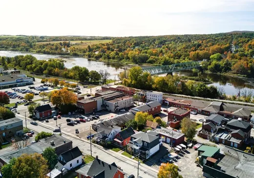 Propriété commerciale à vendre - 90-92 Rue Principale N., Pointe-Claire (Île de Montréal), J0B 2H0