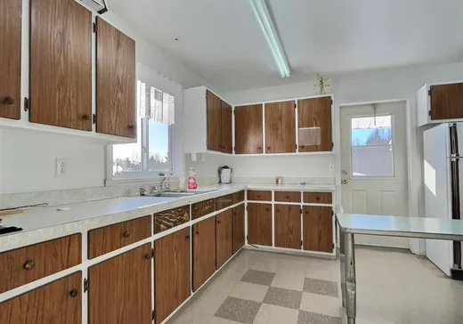 Propriété commerciale à vendre - 830 Rue Principale, Notre-Dame-des-Lourdes, G0S 1T0