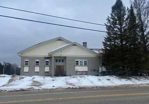 Propriété commerciale à vendre - 1 Ch. Lionel-Beausoleil, Lac des Loups, J0X 3K0