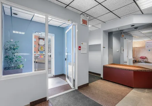 Propriété commerciale à vendre - 7405 Rue Beaubien E., Montréal (Anjou), H1M 3R5