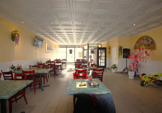 Propriété commerciale à vendre - 735 Boul. Décarie, Montréal (Saint-Laurent), H4L 3L3