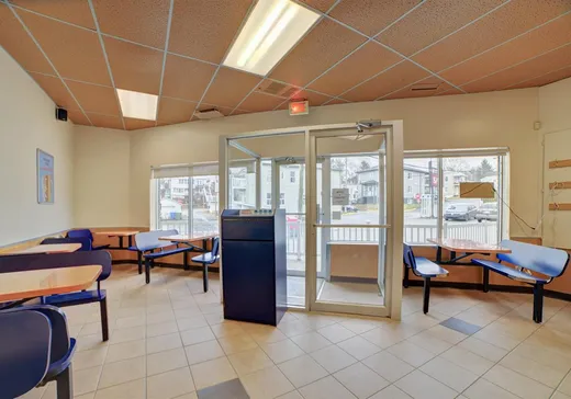 Commercial Property for Sale - 57 5e Avenue, Windsor, J1S 1V5