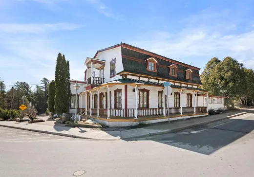 Commercial Property for Sale - 75-77 Ch. Masson, Sainte-Marguerite-du-Lac-Masson, J0T 1L0