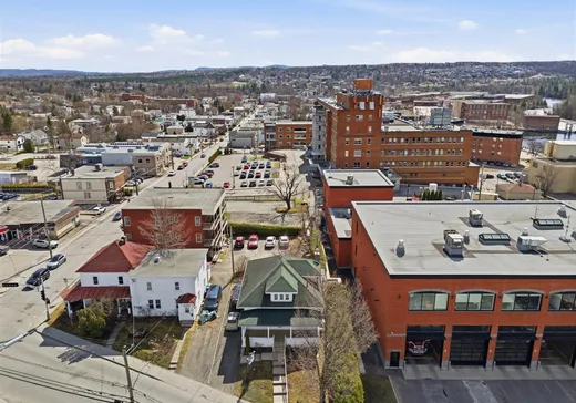 Commercial Property for Sale - 80 Rue Sherbrooke, Magog, J1X 2R4