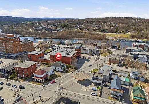 Commercial Property for Sale - 80 Rue Sherbrooke, Magog, J1X 2R4
