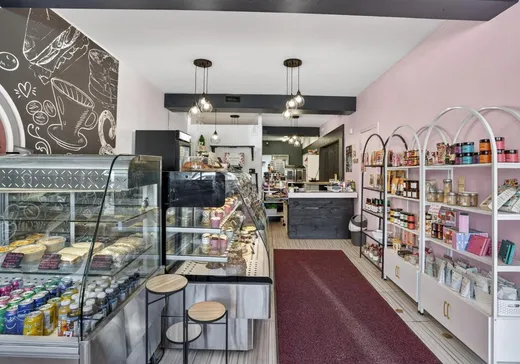 Commercial Property for Sale - 961-967 Rue de St-Jovite, Mont-Tremblant, J8E 3C1