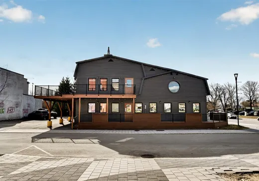 Commercial Property for Sale - 292 Rue du Palais, Saint-Jérôme, J7Z 1X8