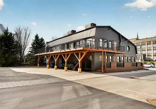 Commercial Property for Sale - 292 Rue du Palais, Saint-Jérôme, J7Z 1X8