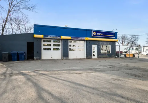 Propriété commerciale à vendre - 4489 Boul. Lévesque E., Laval (Duvernay), H7E 2B7