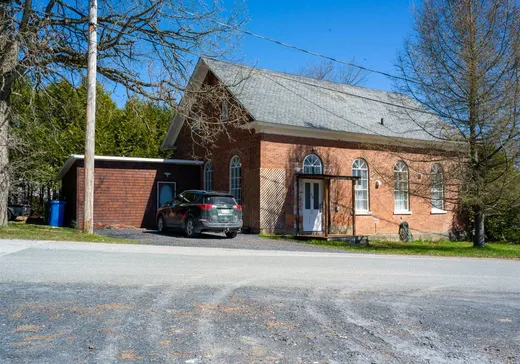 Propriété commerciale à vendre - 22 Av. de Melbourne S., Pointe-Claire (Île de Montréal), J0B 2H0