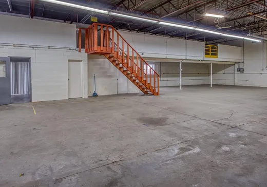 Industrial Building for Sale - 10 Av. Desrosiers, Saint-Louis-de-Blandford, G0Z 1B0
