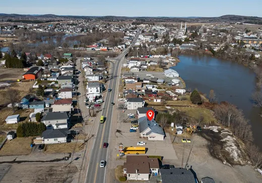 Propriété commerciale à vendre - 390-392 Route 153, Herouxville, G0X 3H0