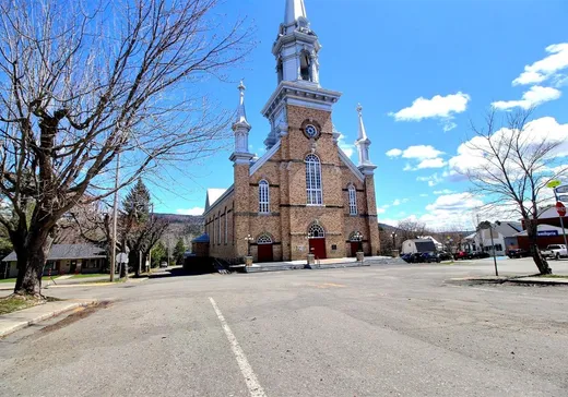Propriété commerciale à vendre - 1904 Rue St-Vallier, Pohénégamook, G0L1J0