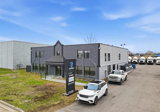 Industrial Building for Sale - 990 Rue Armand-Bombardier, Terrebonne, J6Y 1K8