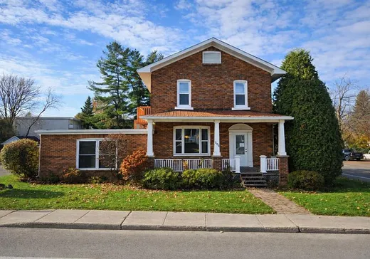 Propriété commerciale à vendre - 206 Av. Bethany, Lachute, J8H2M5