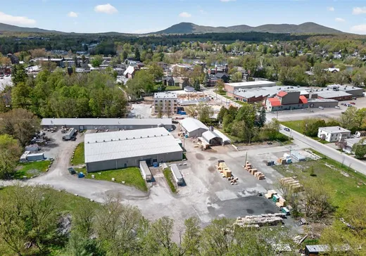 Bâtiment Industriel à vendre - 89Z Rue Lewis E., Waterloo, J0E 2N0