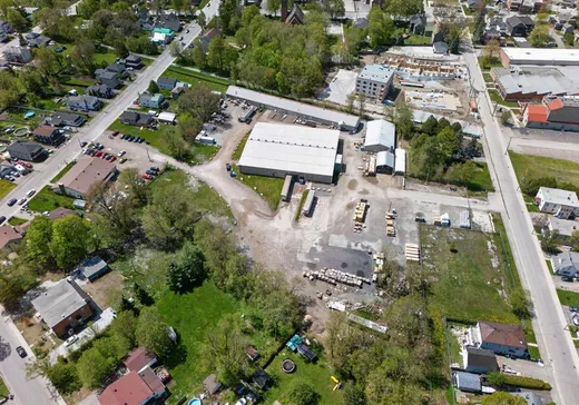Bâtiment Industriel à vendre - 89Z Rue Lewis E., Waterloo, J0E 2N0