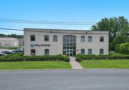 Bâtiment Industriel à vendre - 440C-454C Rue Édouard, Granby, J2G 3Z3