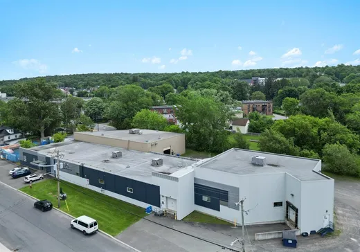 Bâtiment Industriel à vendre - 420B-454B Rue Édouard, Granby, J2G 3Z3