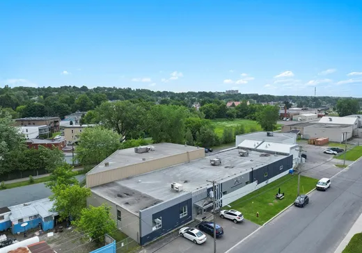 Bâtiment Industriel à vendre - 420B-454B Rue Édouard, Granby, J2G 3Z3