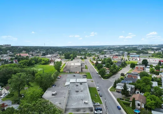 Bâtiment Industriel à vendre - 420B-454B Rue Édouard, Granby, J2G 3Z3