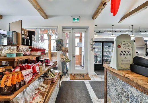 Propriété commerciale à vendre - 60 Boul. de Bromont, Bromont, J2L 2K3