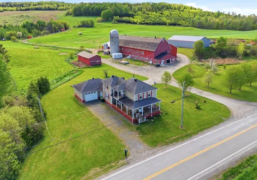 Ferme à vendre - 97-640 Route 243, Saint-Félix-de-Kingsey, J0B2T0