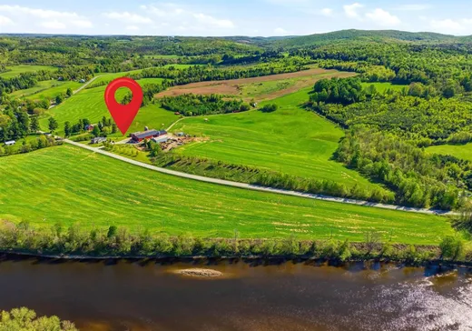 Ferme à vendre - 97-640 Route 243, Saint-Félix-de-Kingsey, J0B 2T0