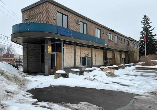 Propriété commerciale à vendre - 10450-10458 Boul. Gouin O., Montréal (Pierrefonds-Roxborro), H8Y1W9