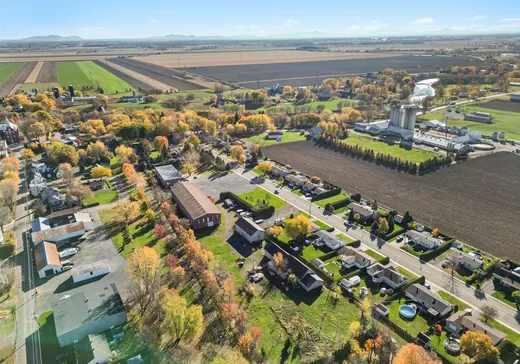 Propriété commerciale à vendre - 1006-1010 Av. Denicourt, Saint-Césaire, J0L 1T0