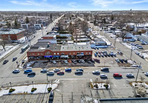 Propriété commerciale à vendre - 533 Rue St-Pierre, Drummondville, J2C 3W6