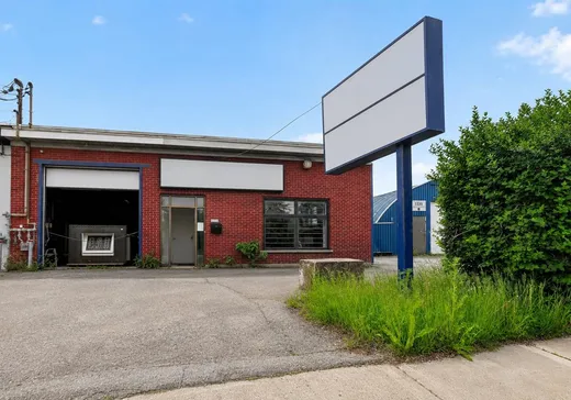 Industrial Building for Sale - 1330 Rue Soucy, St-Hubert, J4T 1A3