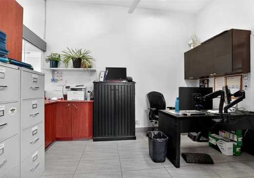 Industrial Building for Sale - 1330 Rue Soucy, St-Hubert, J4T 1A3