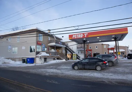 Propriété commerciale à vendre - 298-302 Rue St-Charles, Portneuf, G0A2Y0