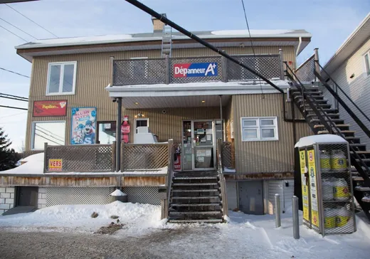 Propriété commerciale à vendre - 298-302 Rue St-Charles, Portneuf, G0A 2Y0