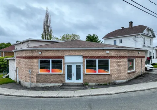 Propriété commerciale à vendre - 181-189 Rue Caouette E., Thetford Mines, G6G2C3